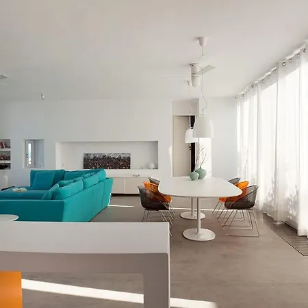 The Edge Of Paros Beauty Apartment *