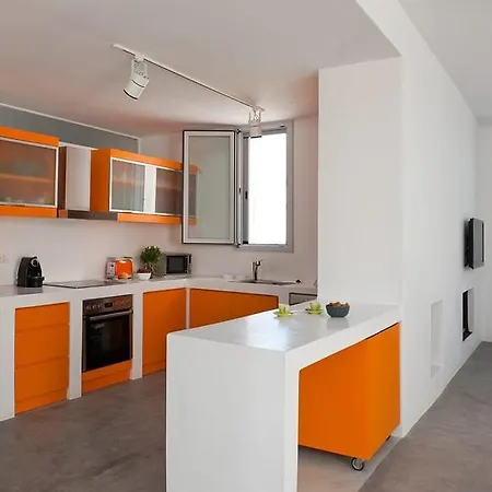 The Edge Of Paros Beauty Apartment