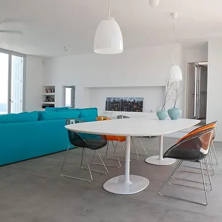 The Edge Of Paros Beauty Apartment